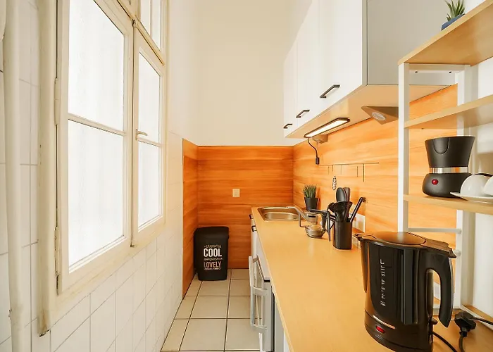 Stylish Near Westbahnhof Apartment