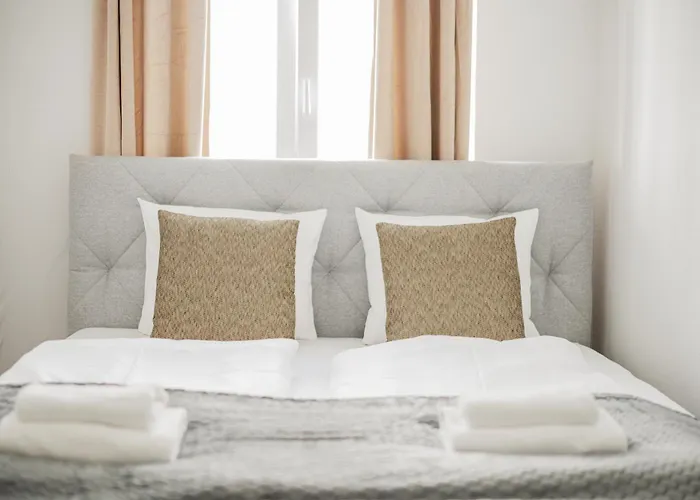 Stylish Near Westbahnhof Apartment *